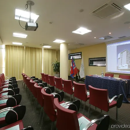 Holiday Inn Turin Corso Francia By Ihg 